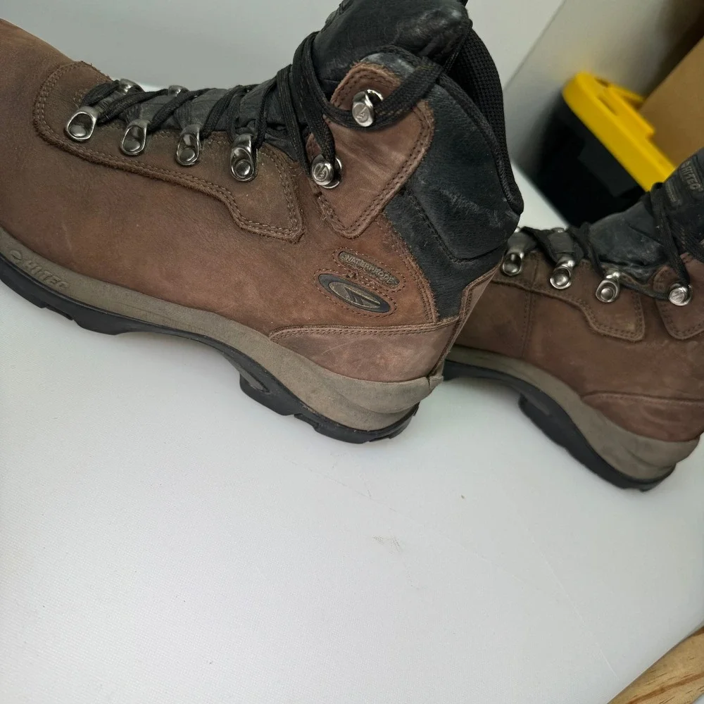 Hi-Tec Altitude‎ IV Hiking Boots Mens 8 Brown Leather Waterproof Trail Outdoor